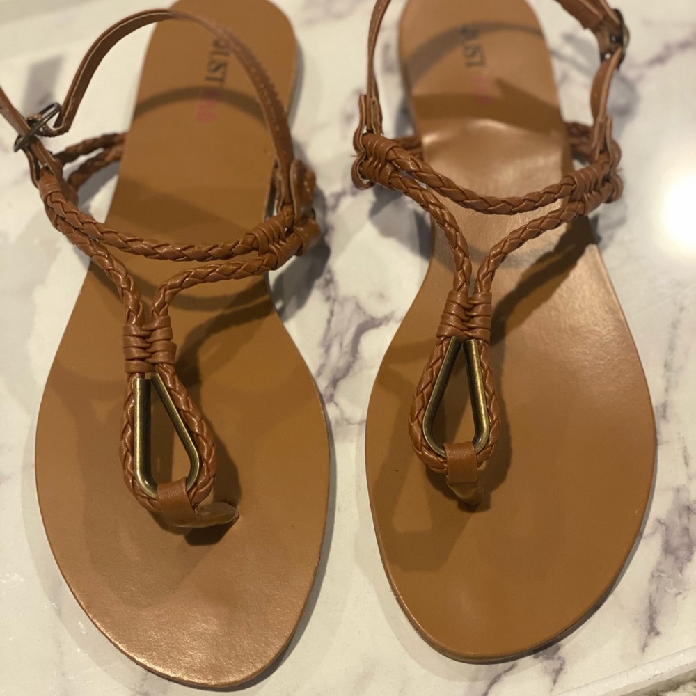 Just Fab Brown leather sandal